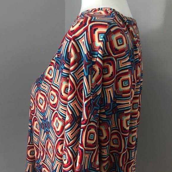 Lularoe Irma Tunic Top - Picture 4 of 10